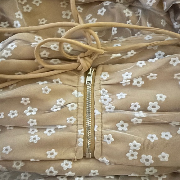 Floral Two-Piece Set in Beige - Picture 4 of 4